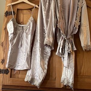 pajamas set . Brown Taupe. very sexy dainty great for a fall. 3 piece set. nice
